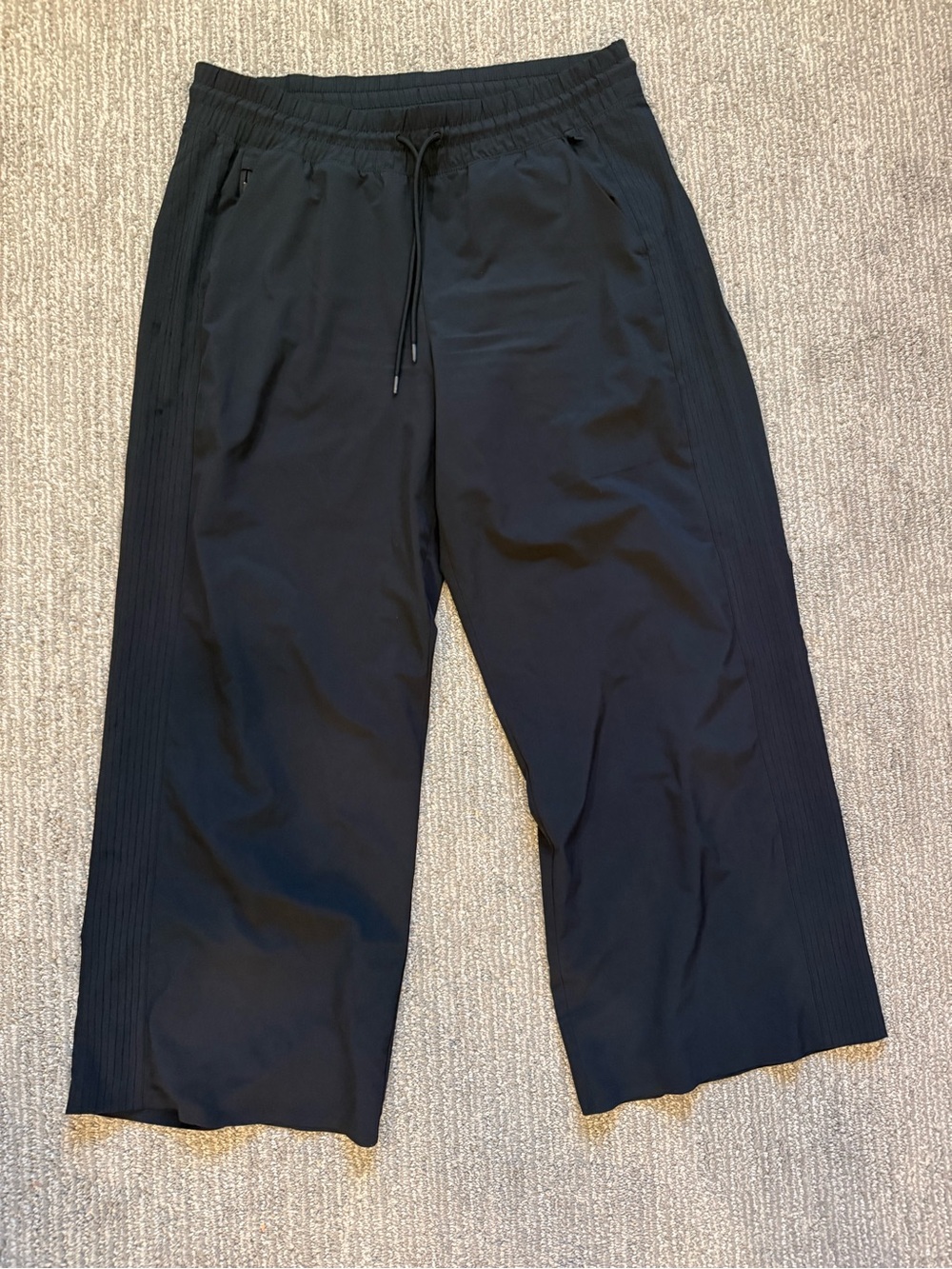 Athleta Avenue Wide Leg Crop Pants Black Size 14 Tall Pull On